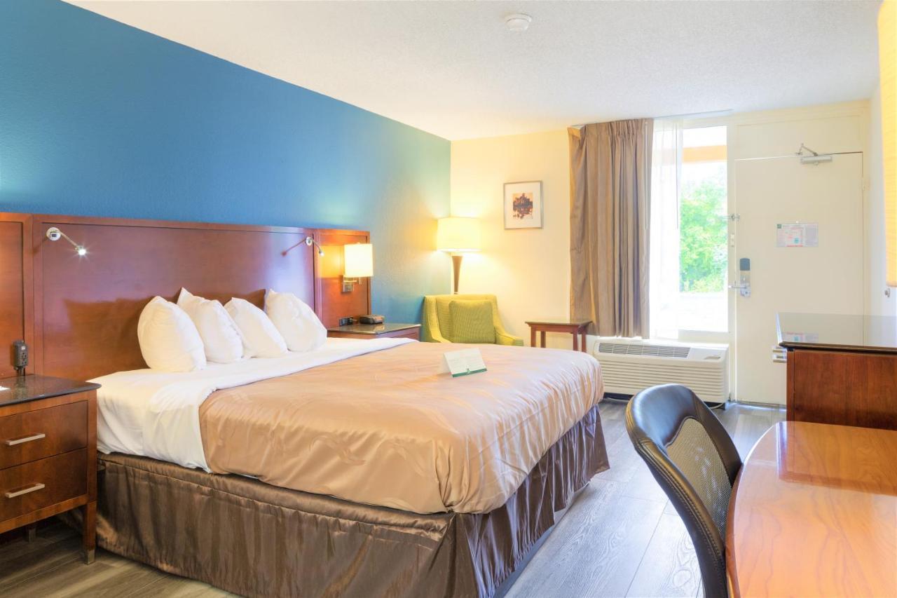 Quality Inn Съмтър Екстериор снимка